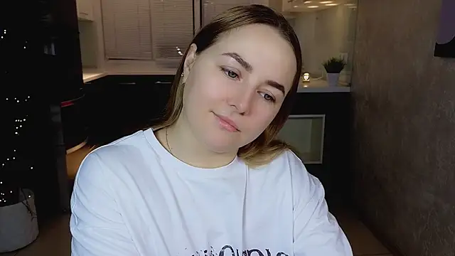 Snapshot of Mira_Mermayd chatting on February 8, 2026, 1:25 am Mira Mermayd online show from February 8, 2026, 1:25 am