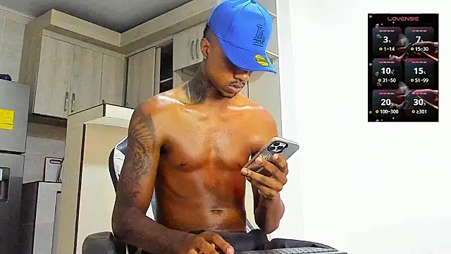 YeremiBrowm online show from November 6, 2025, 7:40 pm