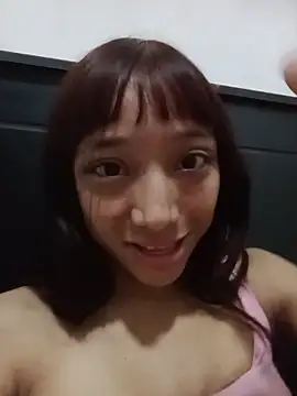 Snapshot of Karmakuro chatting on May 3, 2026, 5:01 am Karmakuro online show from May 3, 2026, 5:01 am