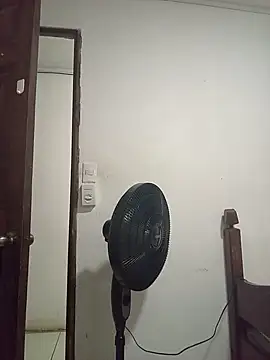 Karmakuro online show from February 26, 2026, 1:49 am