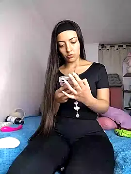 Snapshot of amycute_ chatting on January 31, 2025, 12:39 am amycute online show from January 31, 2025, 12:39 am