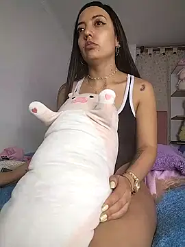 Snapshot of amycute_ chatting on February 6, 2025, 4:42 am amycute online show from February 6, 2025, 4:42 am