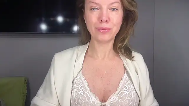 RachellAmazing online show from October 11, 2025, 5:19 am