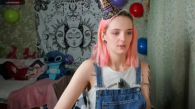 Snapshot of Cutie_Adelia chatting on December 12, 2024, 10:34 am Cutie Adelia online show from December 12, 2024, 10:34 am