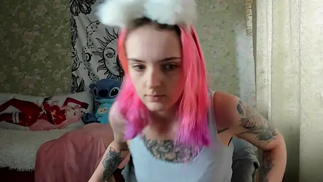 Snapshot of Cutie_Adelia chatting on March 10, 2025, 10:07 am Cutie Adelia online show from March 10, 2025, 10:07 am