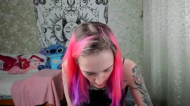 Snapshot of Cutie_Adelia chatting on February 27, 2025, 1:49 pm Cutie Adelia online show from February 27, 2025, 1:49 pm