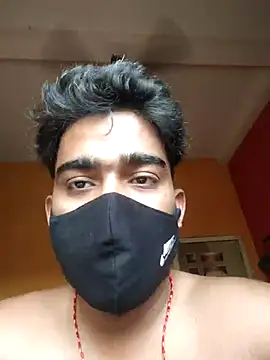 Love birdss online show from March 17, 2025, 9:33 am