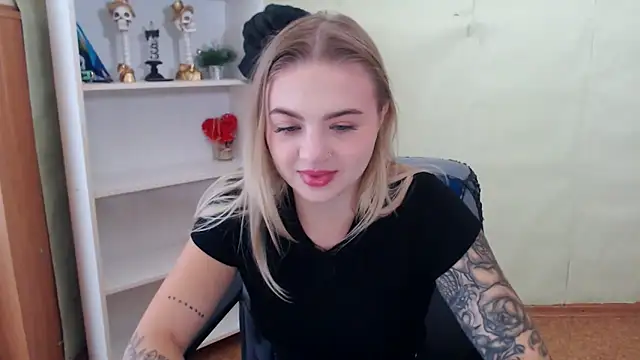 Snapshot of CrazyGloria chatting on September 19, 2025, 5:33 am CrazyGloria online show from September 19, 2025, 5:33 am