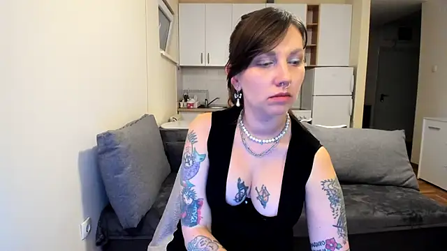 StacyTigerr online show from March 11, 2025, 7:14 pm