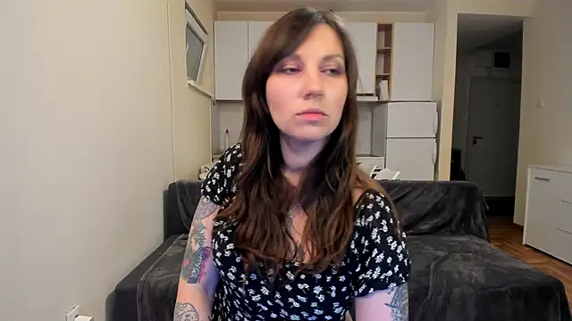 StacyTigerr online show from February 6, 2025, 8:34 pm