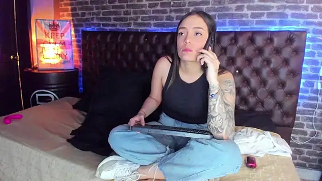 Snapshot of celestestars chatting on November 14, 2025, 12:53 pm celestestars online show from November 14, 2025, 12:53 pm