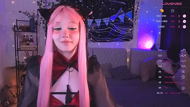 IrmaBell online show from October 24, 2025, 10:42 pm