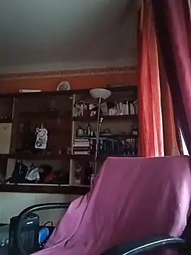 Snapshot of Dettybitch40 chatting on November 24, 2025, 1:33 pm Dettybitch40 online show from November 24, 2025, 1:33 pm