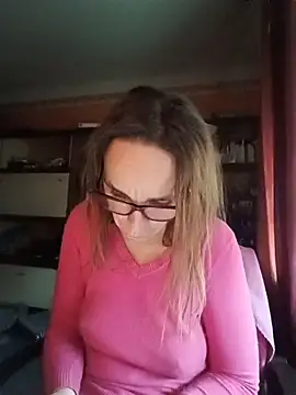 Dettybitch40 online show from December 2, 2025, 1:13 pm