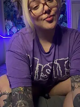 Snapshot of nativepumpkin95 chatting on February 26, 2025, 2:19 am nativepumpkin95 online show from February 26, 2025, 2:19 am