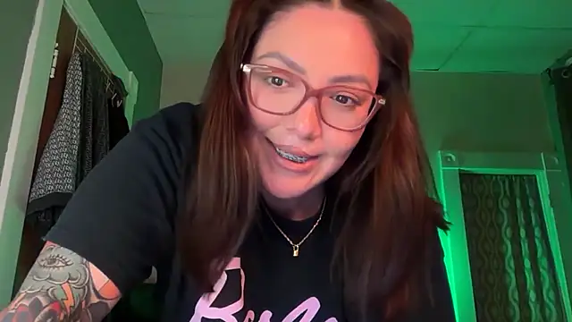 Snapshot of nativepumpkin95 chatting on October 28, 2025, 1:28 am nativepumpkin95 online show from October 28, 2025, 1:28 am