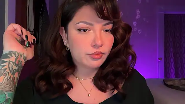 nativepumpkin95 online show from February 13, 2026, 11:49 pm