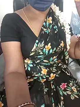 Snapshot of Tamil-hotwife chatting on September 19, 2025, 6:06 am Tamil-hotwife online show from September 19, 2025, 6:06 am
