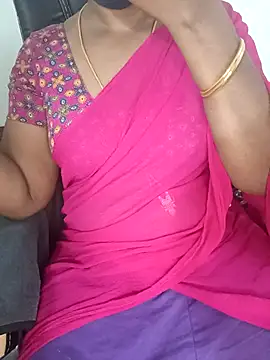 Snapshot of Tamil-hotwife chatting on October 6, 2025, 6:14 am Tamil-hotwife online show from October 6, 2025, 6:14 am