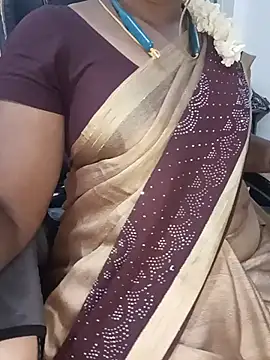 Snapshot of Tamil-hotwife chatting on July 17, 2026, 2:47 pm Tamil-hotwife online show from July 17, 2026, 2:47 pm