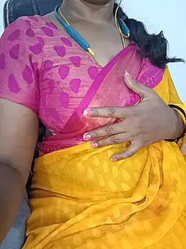 Snapshot of Tamil-hotwife chatting on July 4, 2026, 7:15 am Tamil-hotwife online show from July 4, 2026, 7:15 am