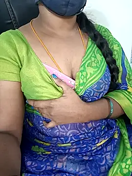 Snapshot of Tamil-hotwife chatting on March 18, 2025, 3:44 pm Tamil-hotwife online show from March 18, 2025, 3:44 pm
