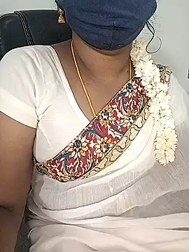Snapshot of Tamil-hotwife chatting on September 20, 2025, 5:40 pm Tamil-hotwife online show from September 20, 2025, 5:40 pm