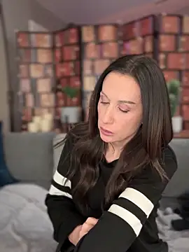 Fiona Kent  online show from March 15, 2025, 11:06 pm