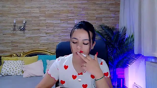 PlayfulElla online show from February 21, 2025, 11:44 am