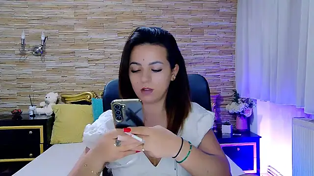 PlayfulElla online show from February 17, 2025, 3:11 pm