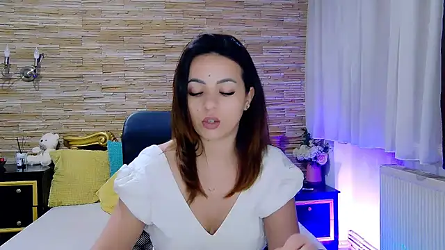 PlayfulElla online show from February 17, 2025, 12:05 pm