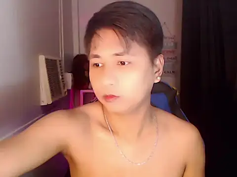 Snapshot of khael_moreno chatting on November 19, 2025, 1:16 am khael moreno online show from November 19, 2025, 1:16 am