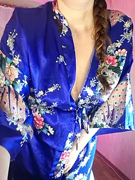 Kira land online show from May 26, 2026, 10:19 pm