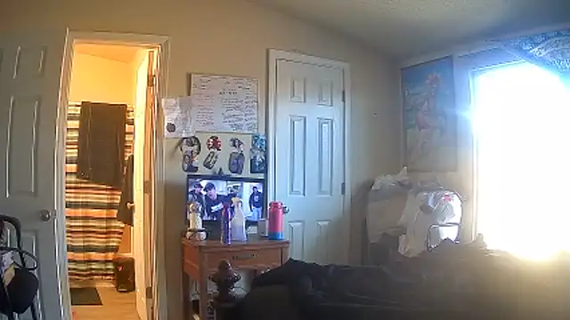 bootiebby online show from March 28, 2026, 8:21 pm