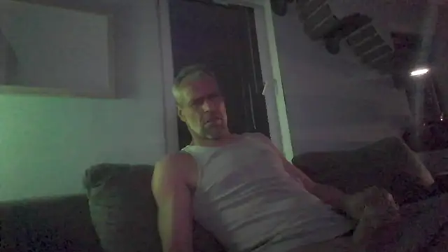 AnalSuchtxh online show from March 24, 2026, 2:22 am