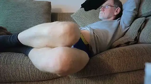 Snapshot of CDforU chatting on February 16, 2026, 2:43 am CDforU online show from February 16, 2026, 2:43 am