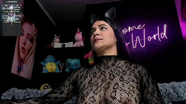 Snapshot of Emilyjhonson_01 chatting on October 18, 2025, 1:02 pm Emilyjhonson 01 online show from October 18, 2025, 1:02 pm