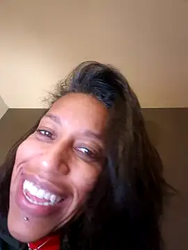 Snapshot of Goldenlace chatting on March 18, 2025, 11:11 am Goldenlace online show from March 18, 2025, 11:11 am