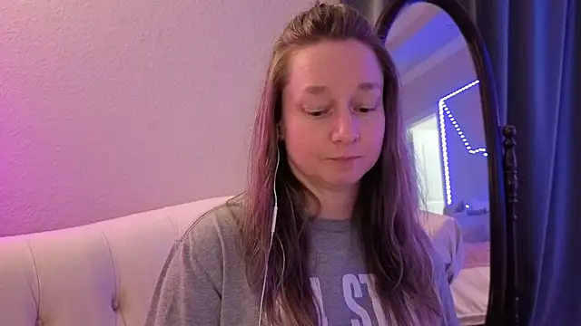 Vivian MayXxX online show from December 16, 2025, 10:14 pm