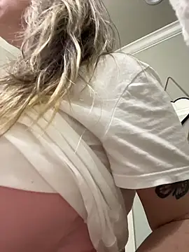 Vivian MayXxX online show from November 19, 2025, 1:49 am