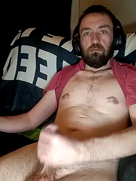 Snapshot of ShadowyTube chatting on February 6, 2026, 6:31 am ShadowyTube online show from February 6, 2026, 6:31 am