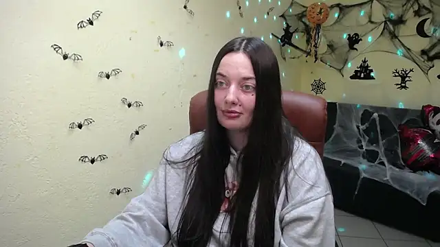 MilanaPrice online show from October 19, 2025, 5:26 pm