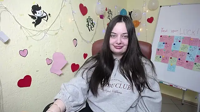 Snapshot of MilanaPrice chatting on February 20, 2025, 6:24 pm MilanaPrice online show from February 20, 2025, 6:24 pm