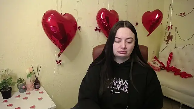 MilanaPrice online show from February 8, 2026, 6:11 am