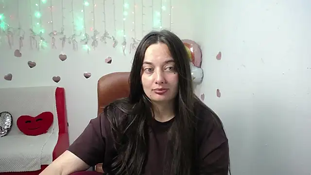 Snapshot of MilanaPrice chatting on September 24, 2025, 5:19 pm MilanaPrice online show from September 24, 2025, 5:19 pm