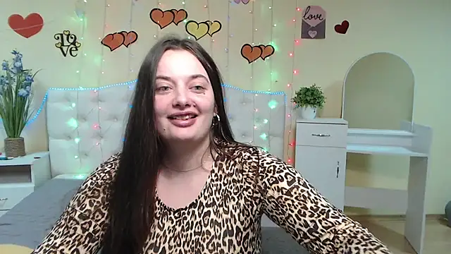 Snapshot of MilanaPrice chatting on March 12, 2025, 1:47 am MilanaPrice online show from March 12, 2025, 1:47 am