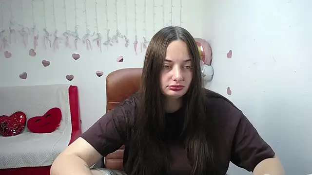 Snapshot of MilanaPrice chatting on September 18, 2025, 6:16 am MilanaPrice online show from September 18, 2025, 6:16 am