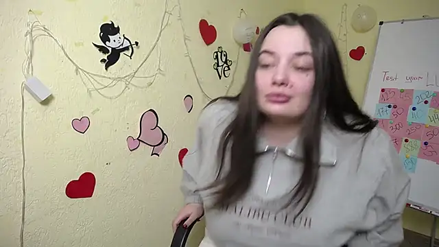 Snapshot of MilanaPrice chatting on February 20, 2025, 4:07 am MilanaPrice online show from February 20, 2025, 4:07 am
