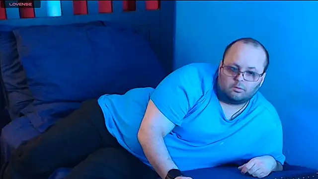 lefty15242 online show from November 7, 2025, 5:23 am