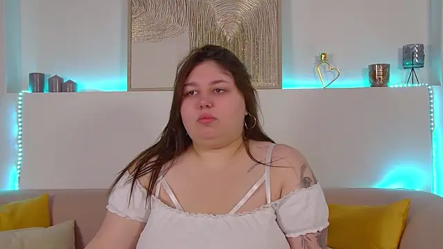 LillianKim online show from March 10, 2025, 6:34 pm